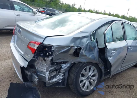 2015 Subaru Legacy 2.5I Premium из США, поврежденный, VIN 4S3BNAC65F3070679